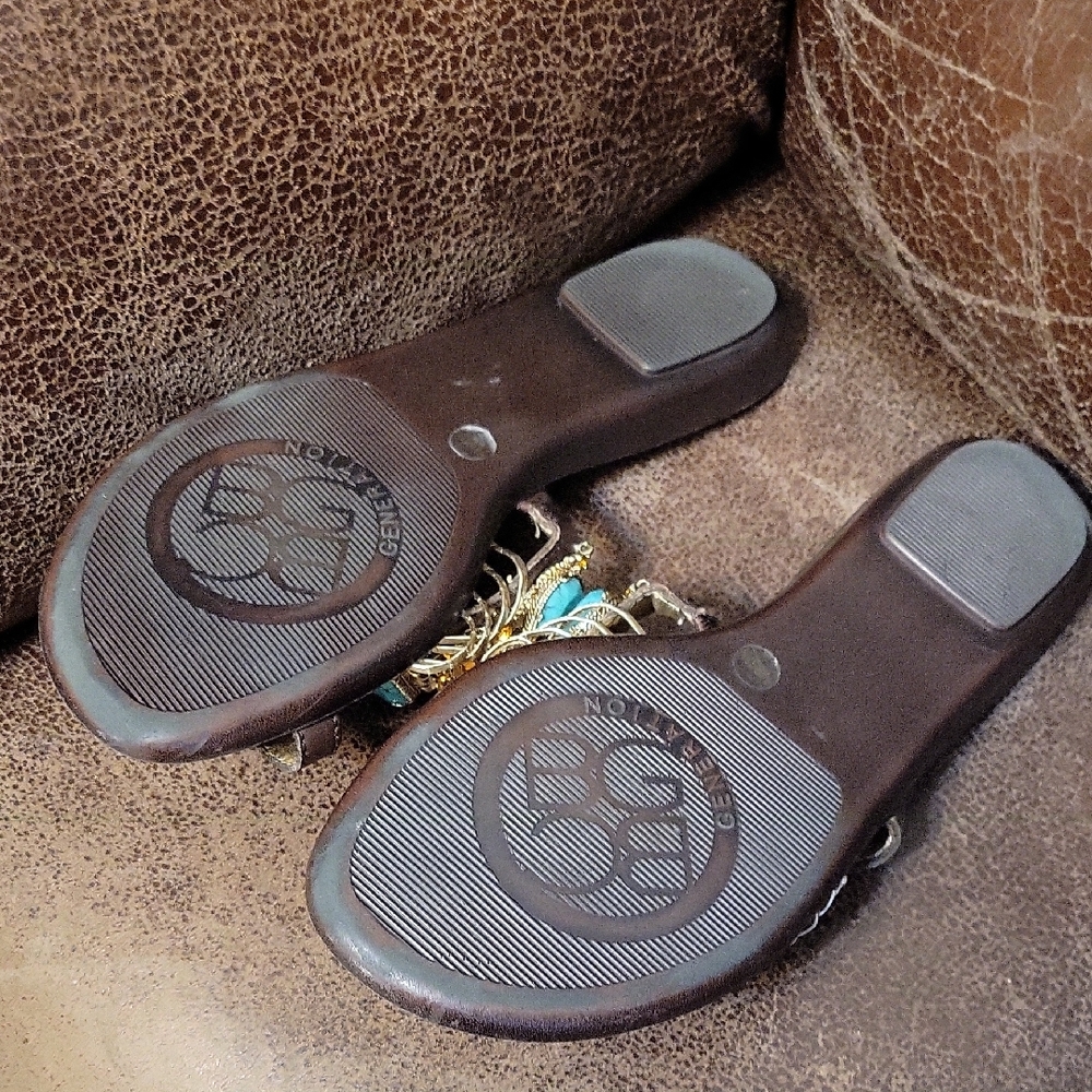 BCBG Brown Sandals with Turquoise and Gold, Call Out,  Scratches Size 7.5 (408) - Picture 5 of 12